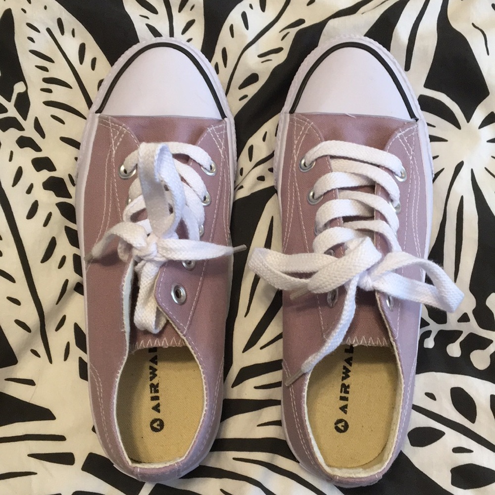 Airwalk lavender shoes